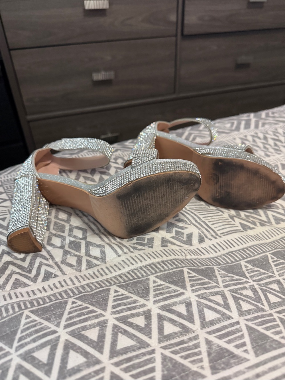 Windsor Silver Rhinestone Block Heel Sandals Size 7 Wedding Prom Formal - Picture 4 of 8